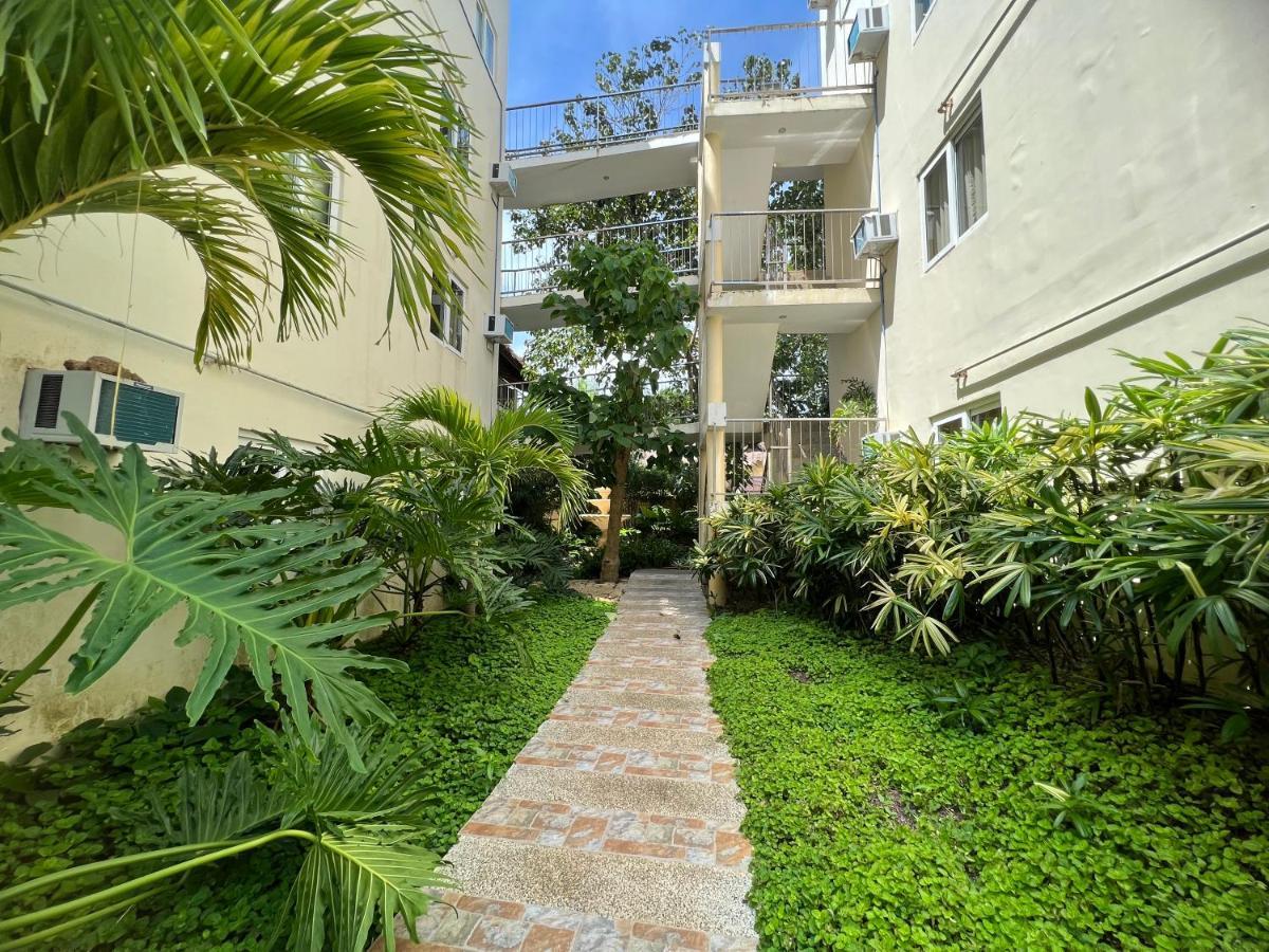 Balabag  Boracay Amor Apartment מראה חיצוני תמונה